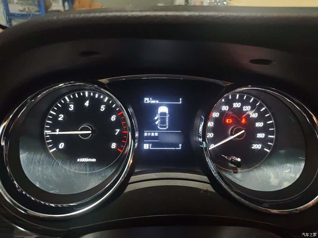 Wuling 730, 2016 4