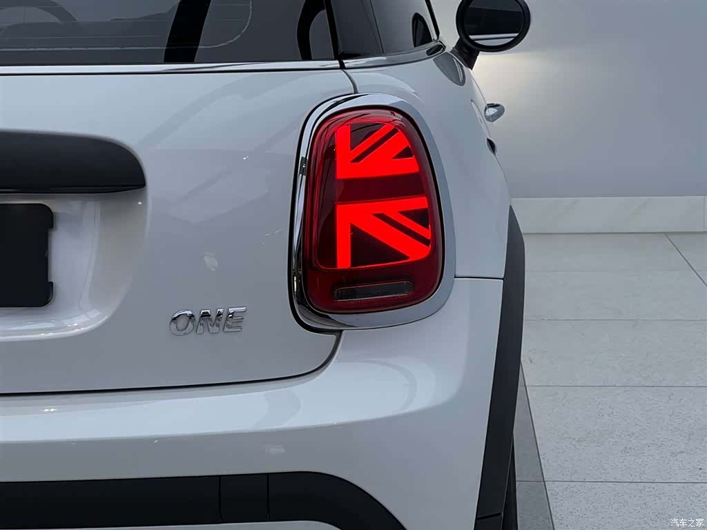 Mini ONE, 2024 8