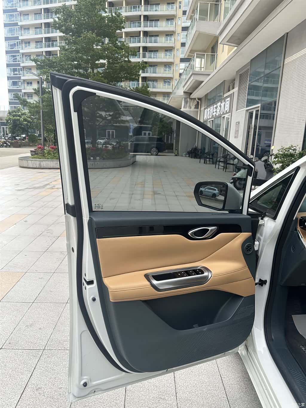 Trumpchi E8, 2024 11