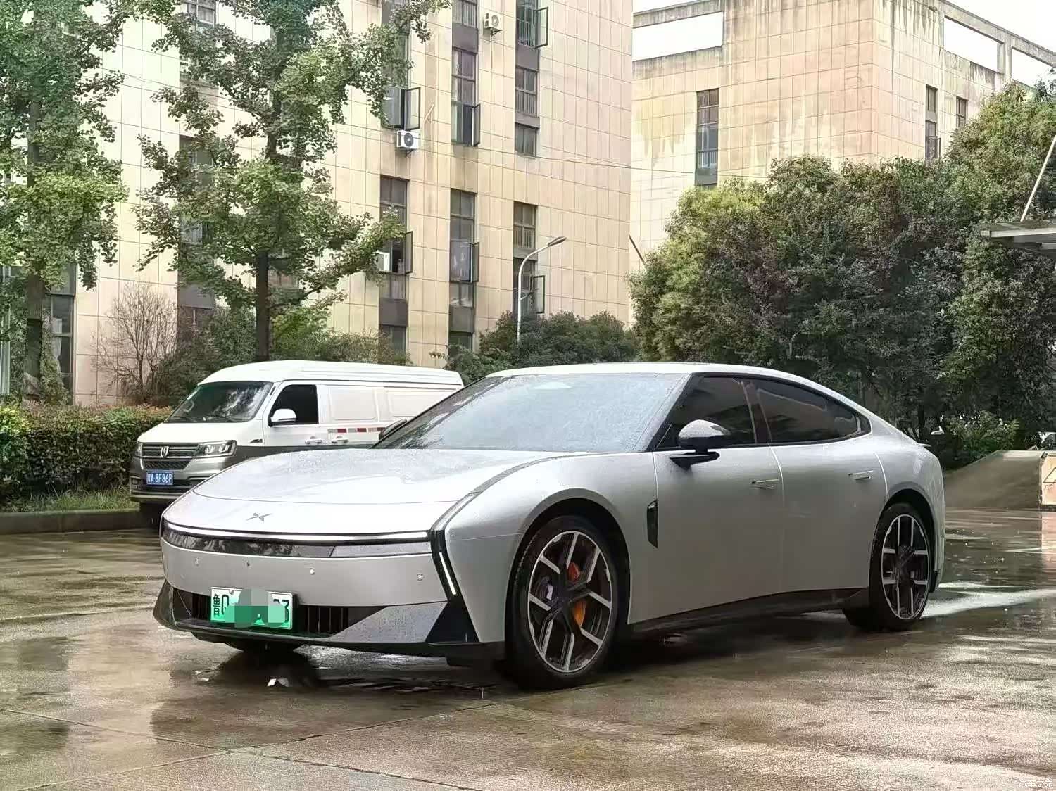Xpeng P7