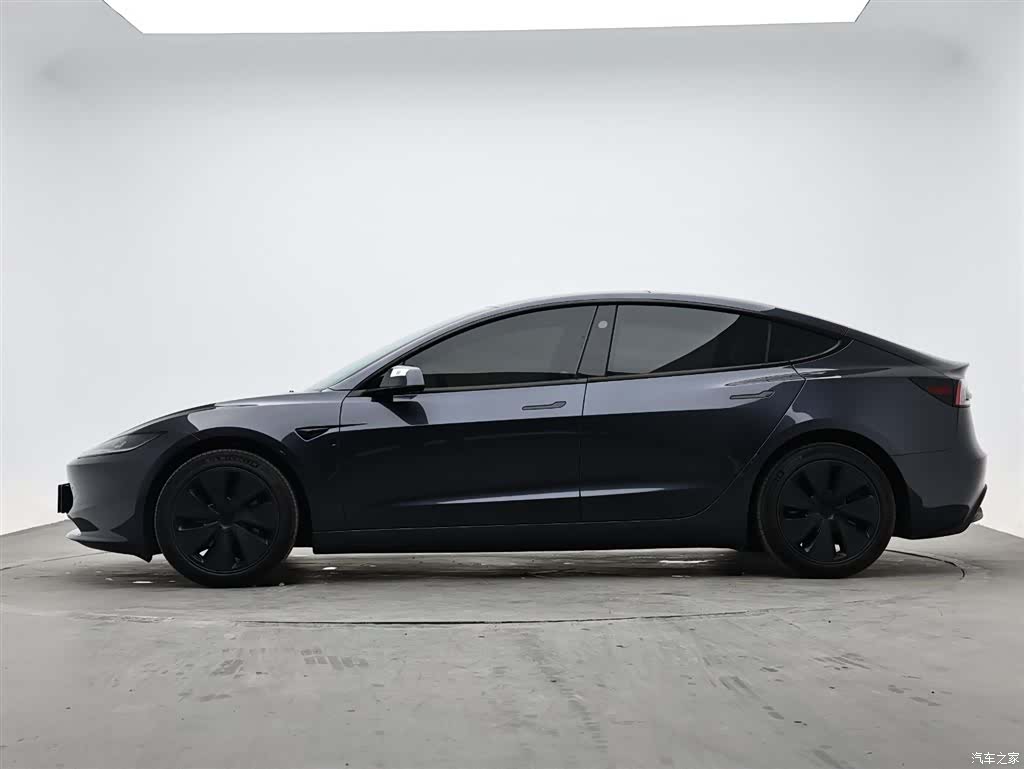 Tesla Model 3, 2024 6