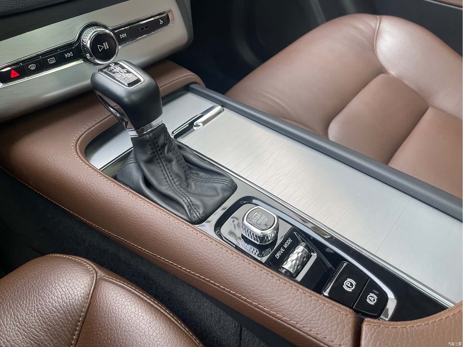 Volvo XC90, 2018 21