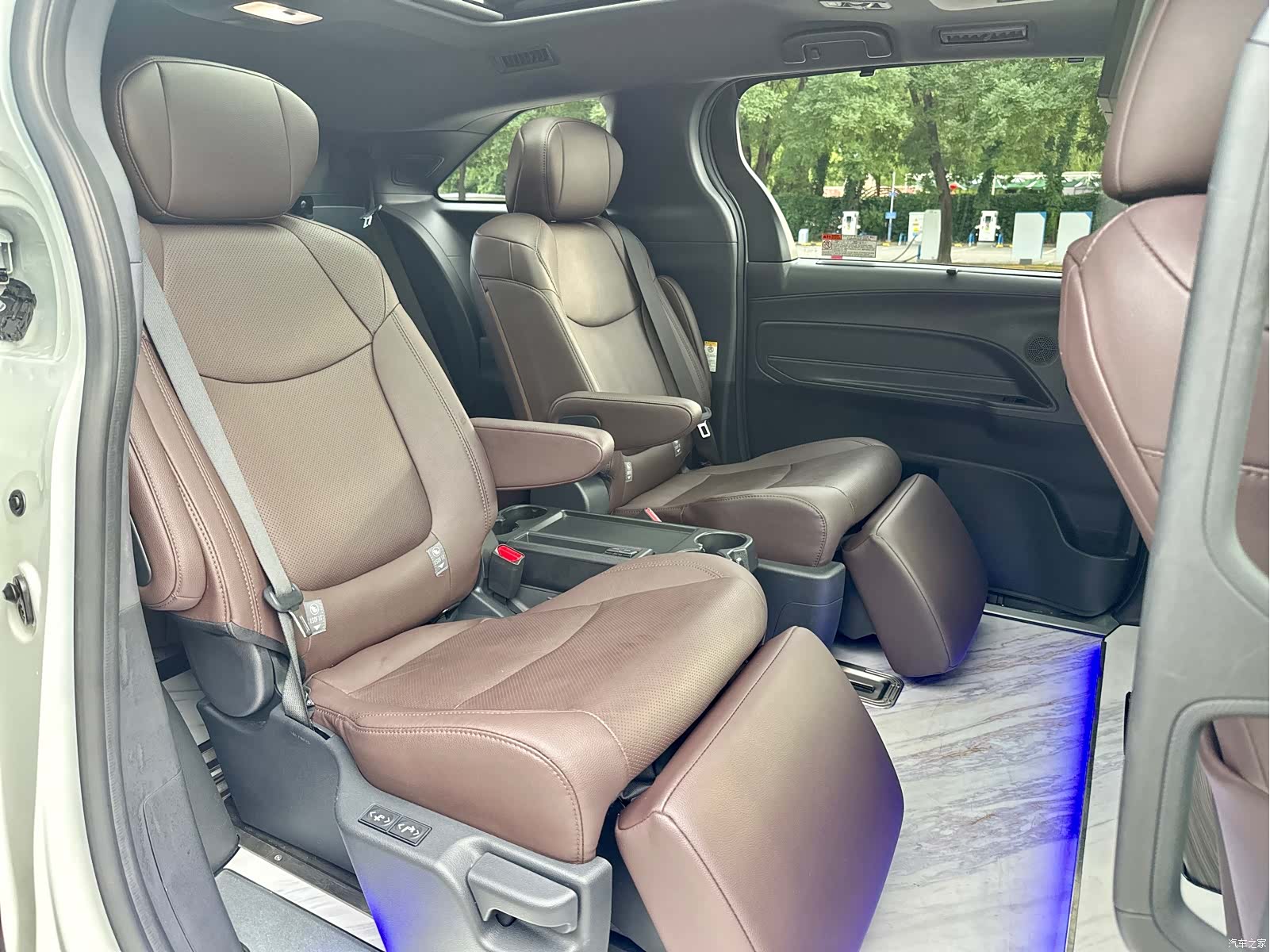 Toyota Sienna, 2023 40
