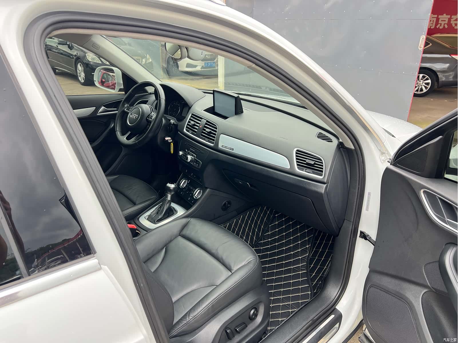 Audi Q3, 2015 13
