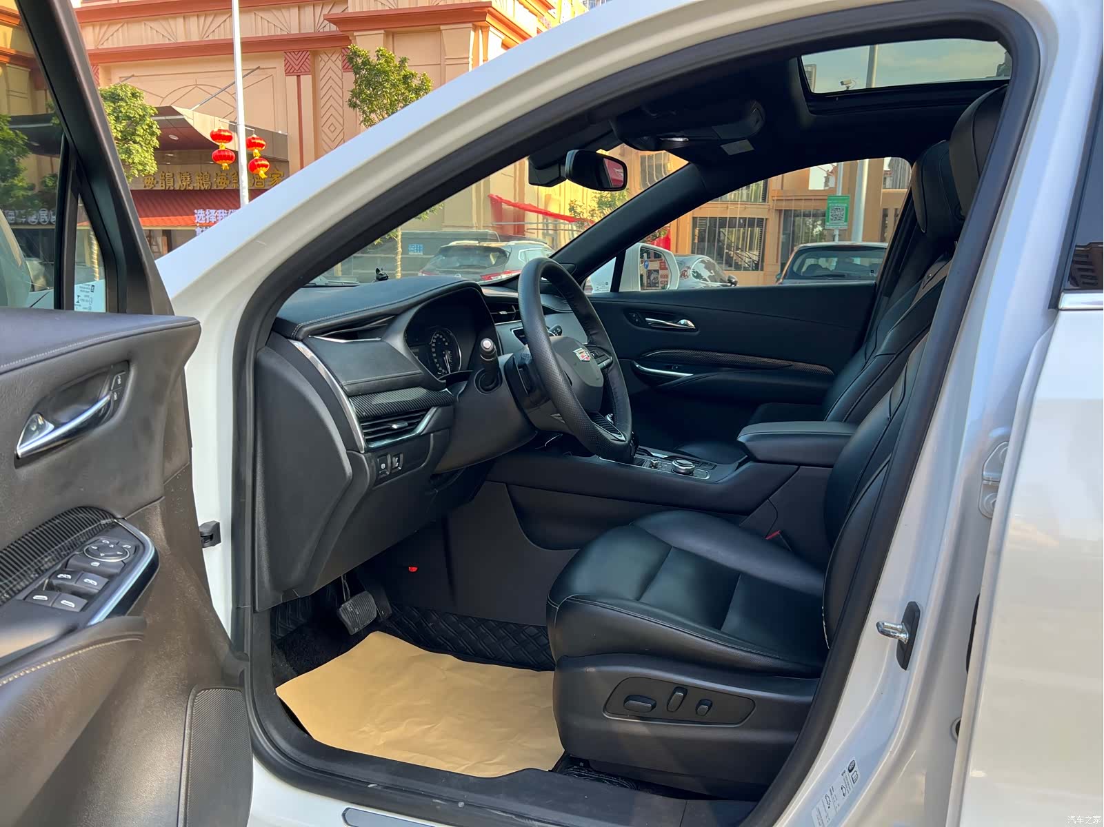 Cadillac XT4, 2020 11