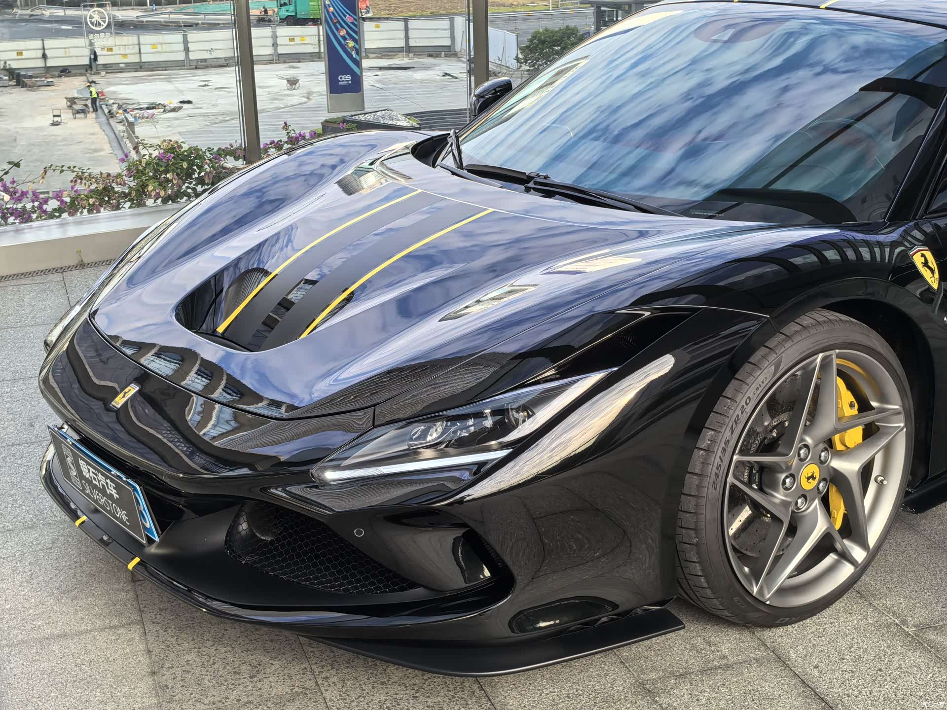 Ferrari F8, 2022 4