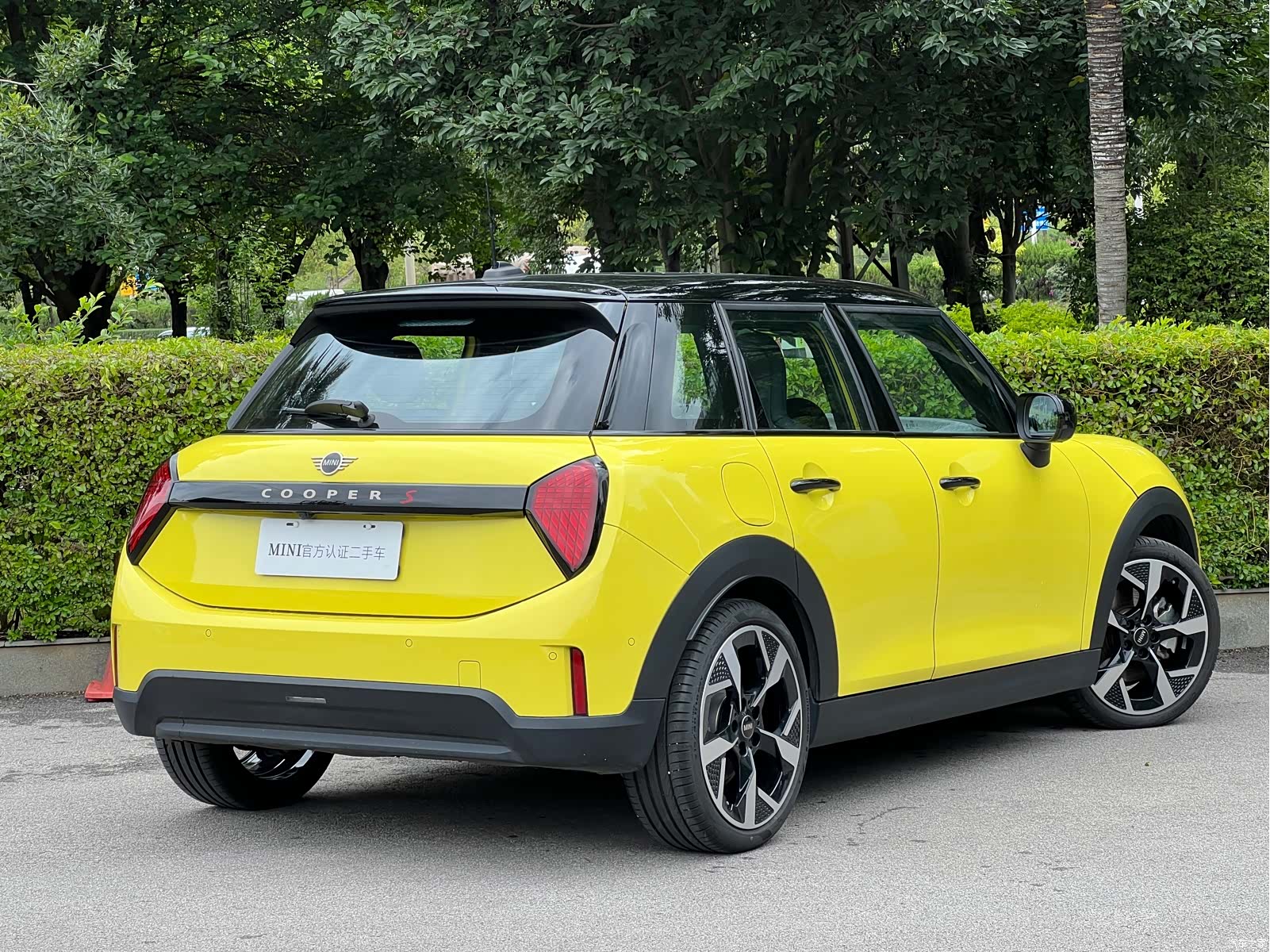 Mini Cooper, 2024 3