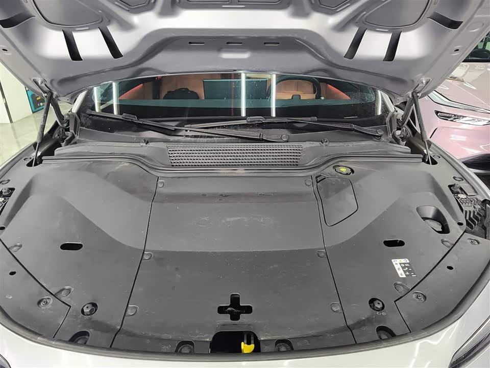 NIO L60
