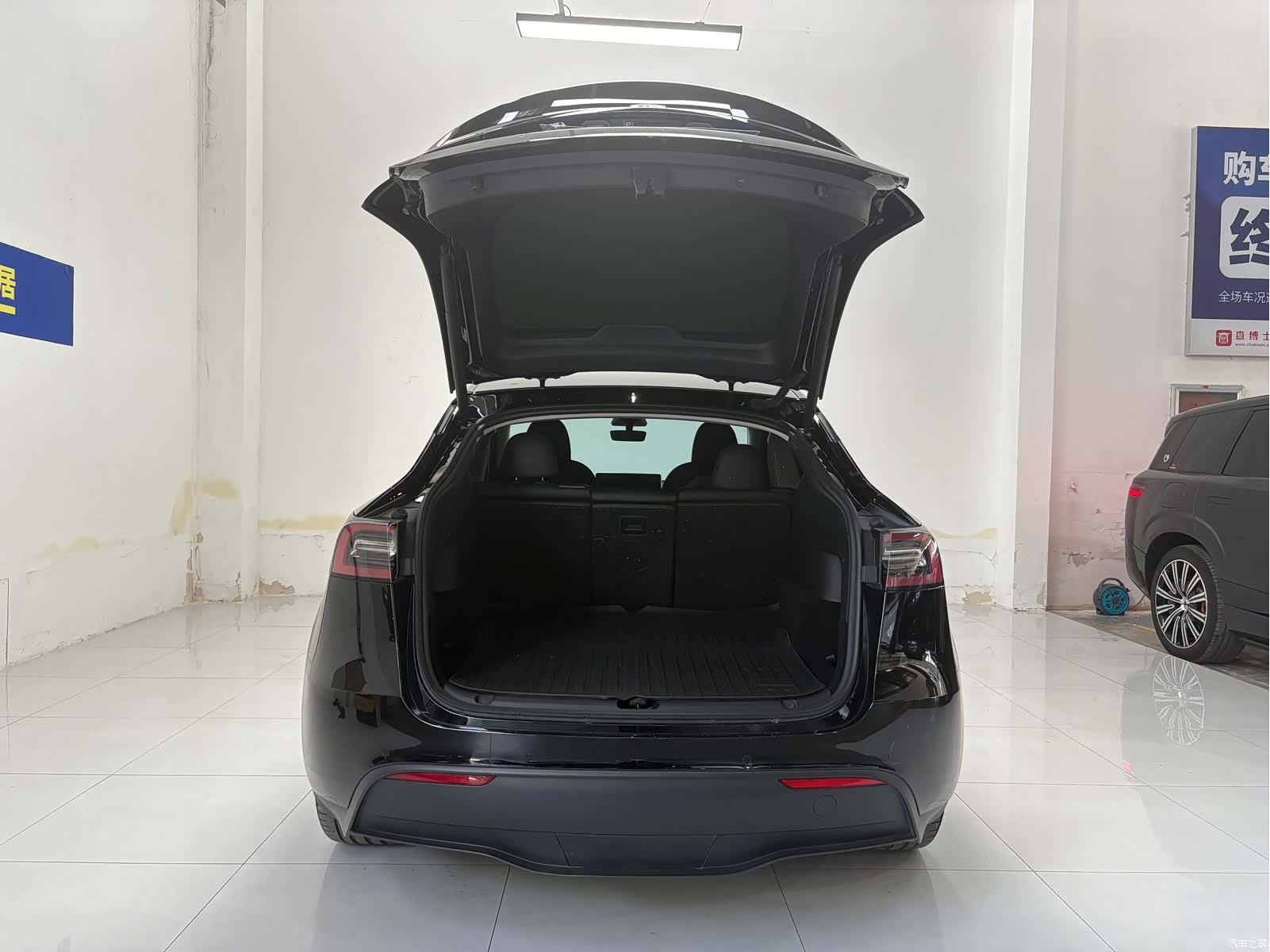 Tesla Model Y, 2023 20