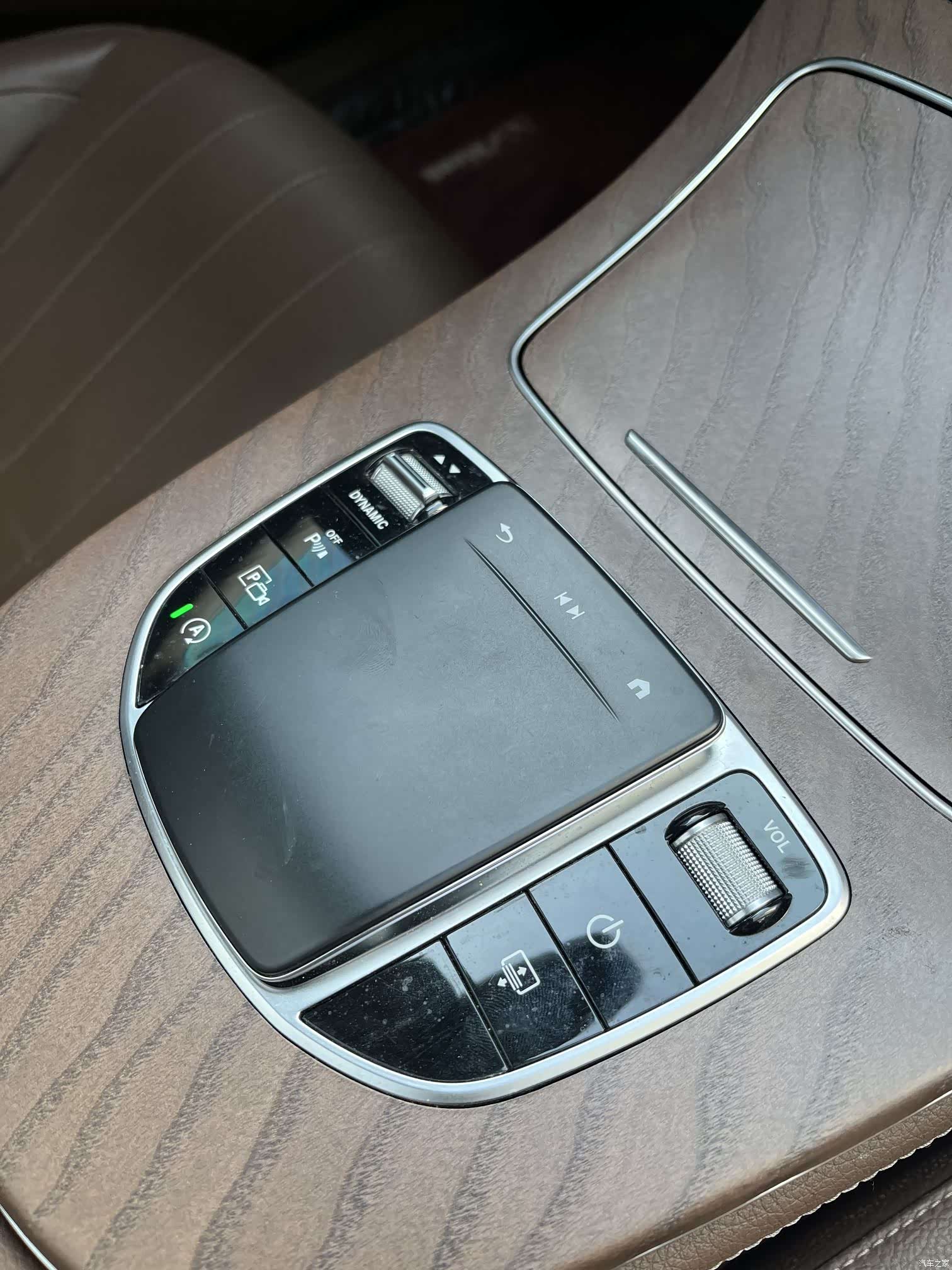 Mercedes-Benz E-Class, 2022 28