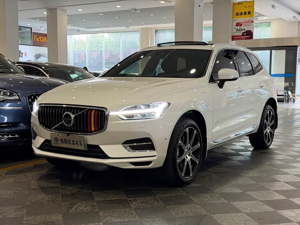 Volvo XC60 2021 T8 E Luxury