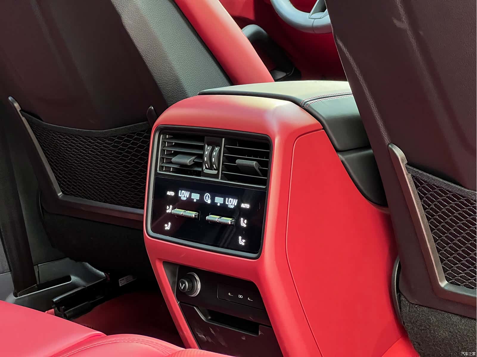 Porsche Cayenne, 2025 21