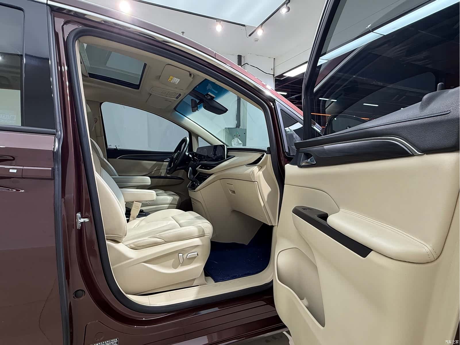 Buick GL8, 2022 13