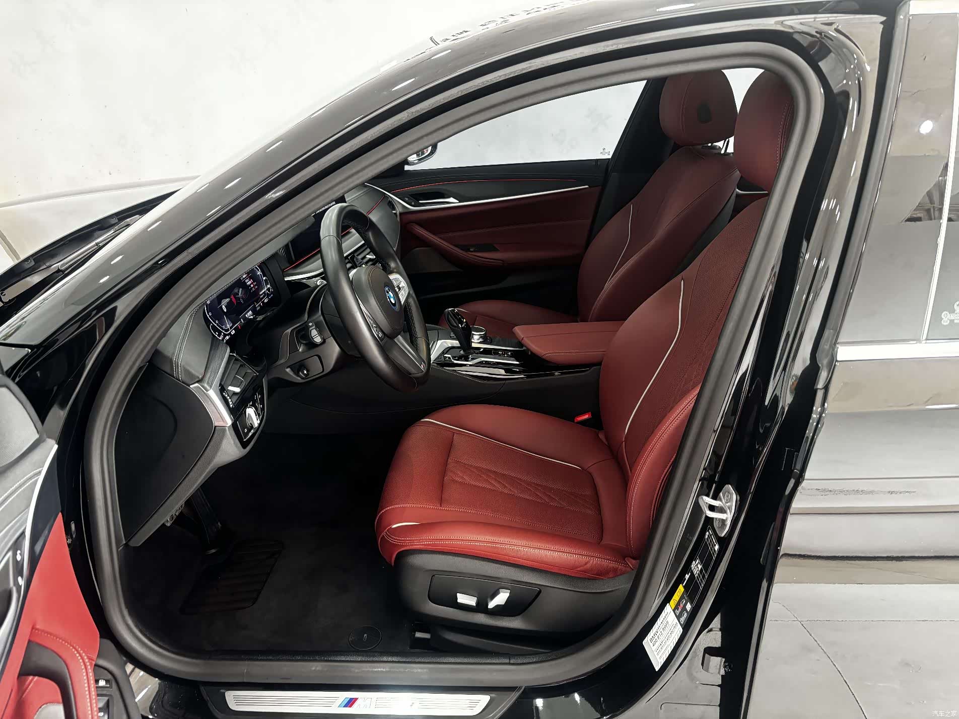 BMW 5 Series, 2024 11