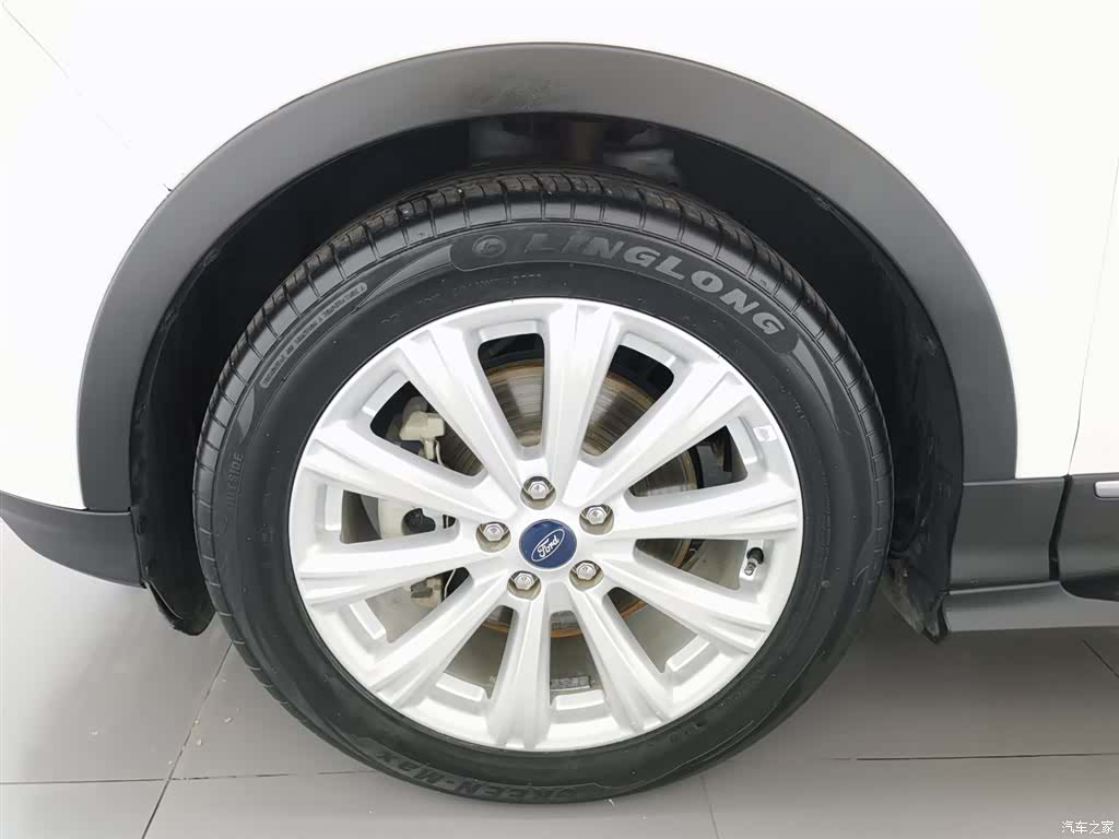 Ford Kuga, 2017 17