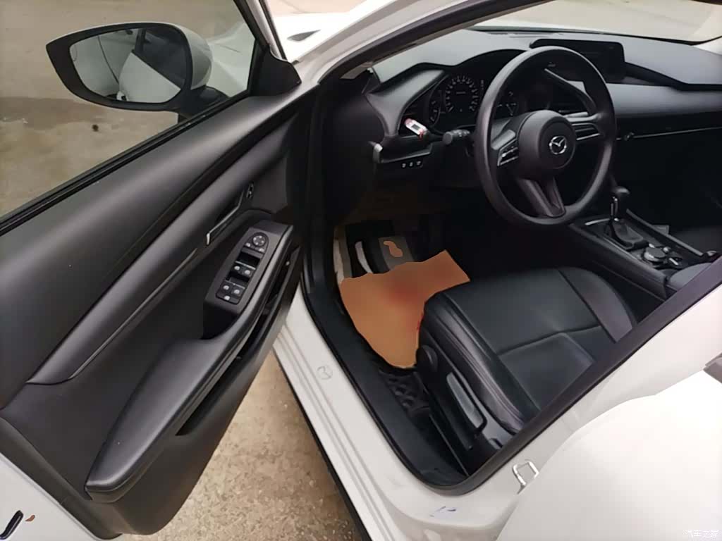 Mazda Mazda3, 2022 16