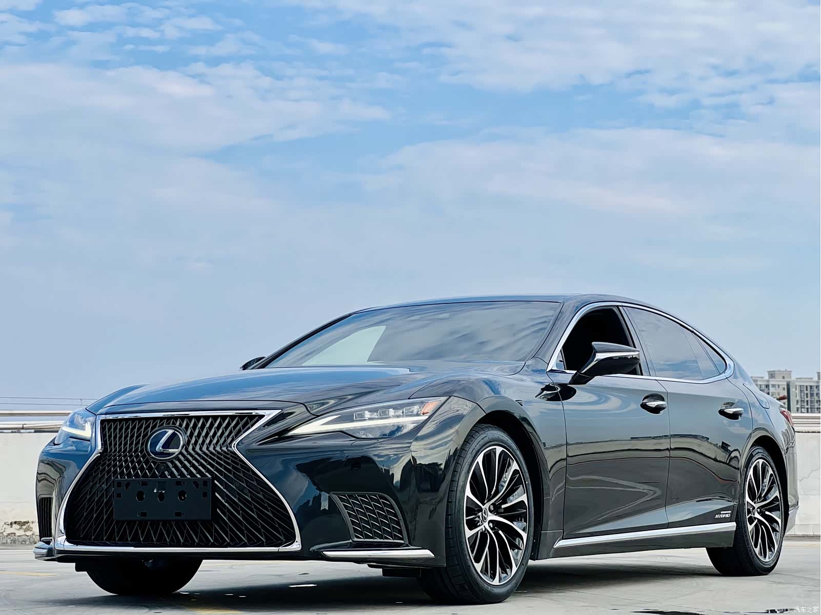 Lexus LS, 2021 2