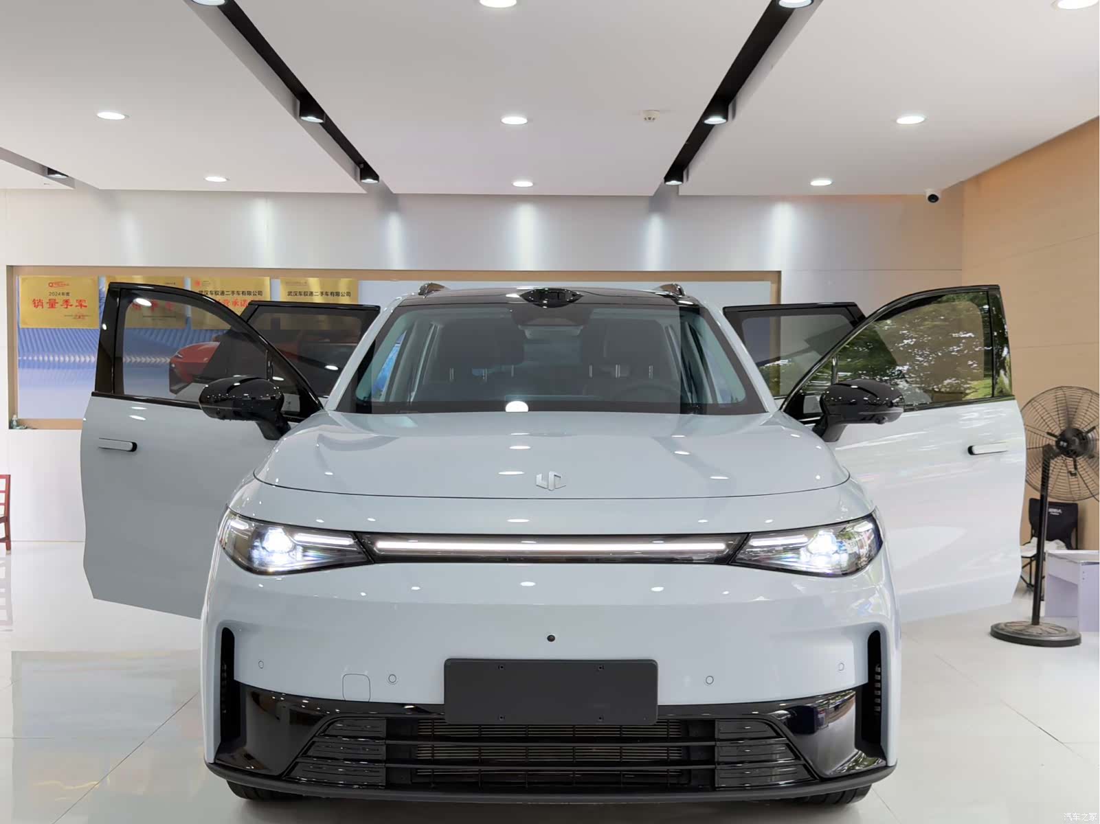 Leapmotor C16, 2025 18