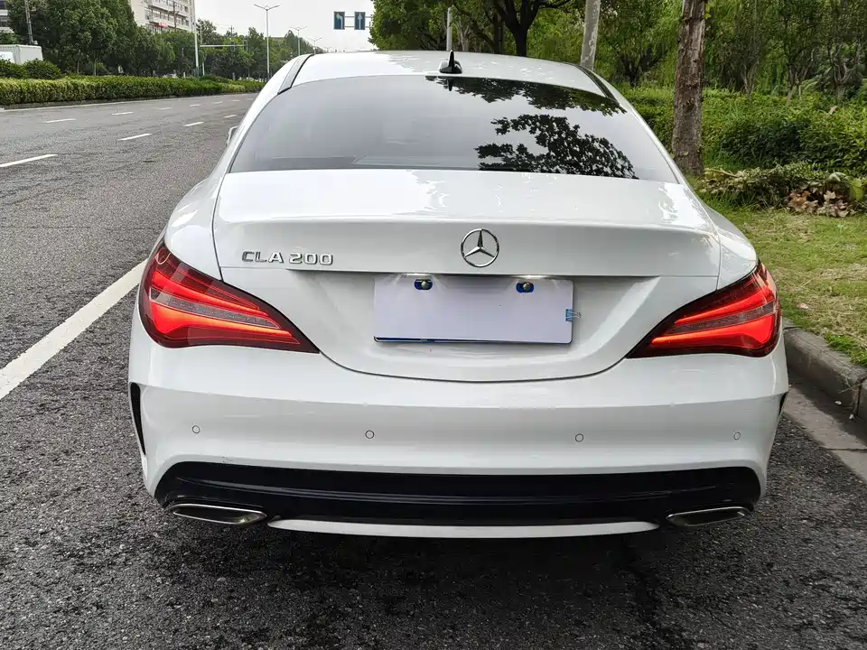 Mercedes-Benz CLA