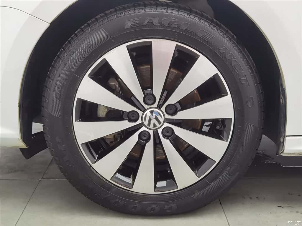 Volkswagen Sagitar, 2018 17