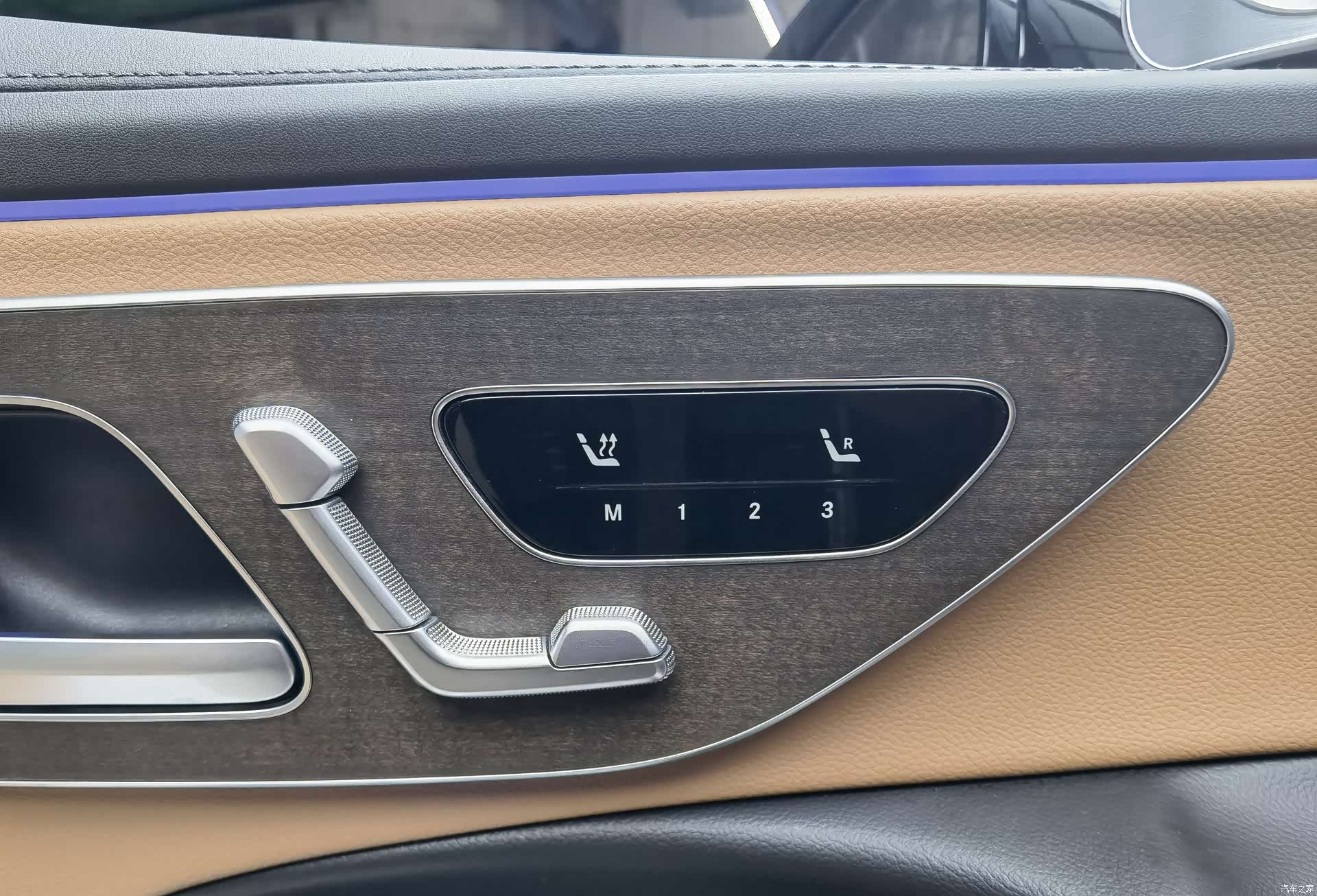 Mercedes-Benz E-Class, 2024 13