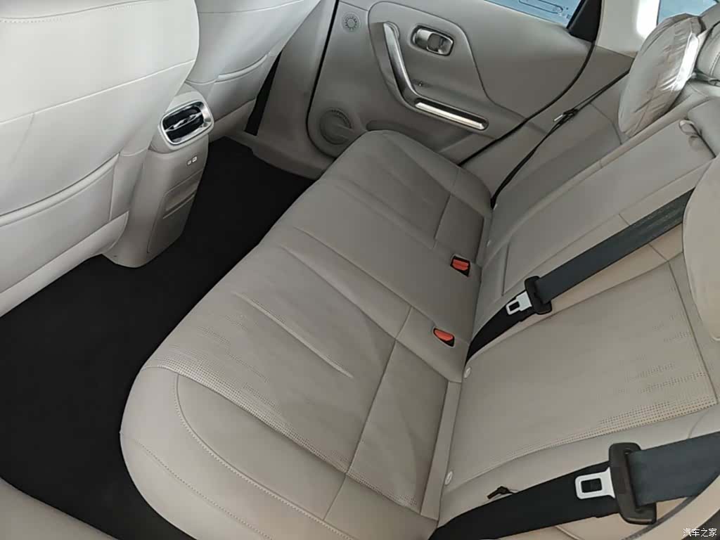 Leapmotor B01, 2025 17