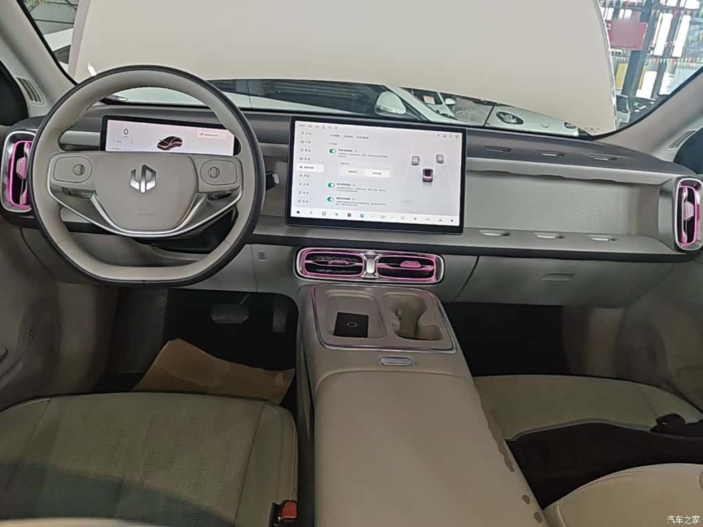 Leapmotor B01, 2025 10