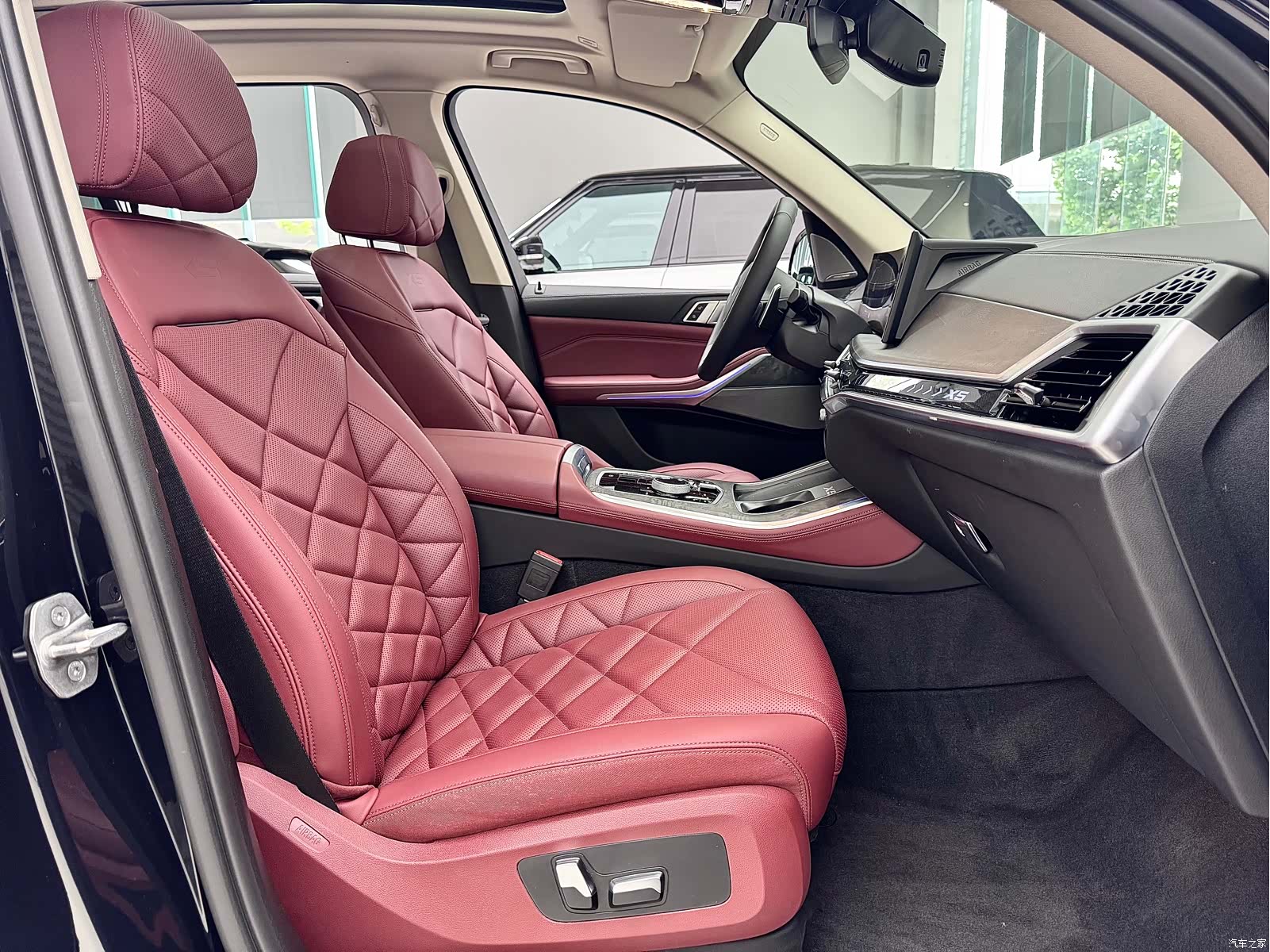 BMW X5, 2025 13
