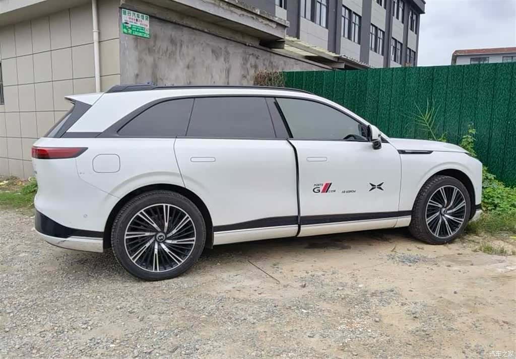 Xpeng G9, 2024 все фото
