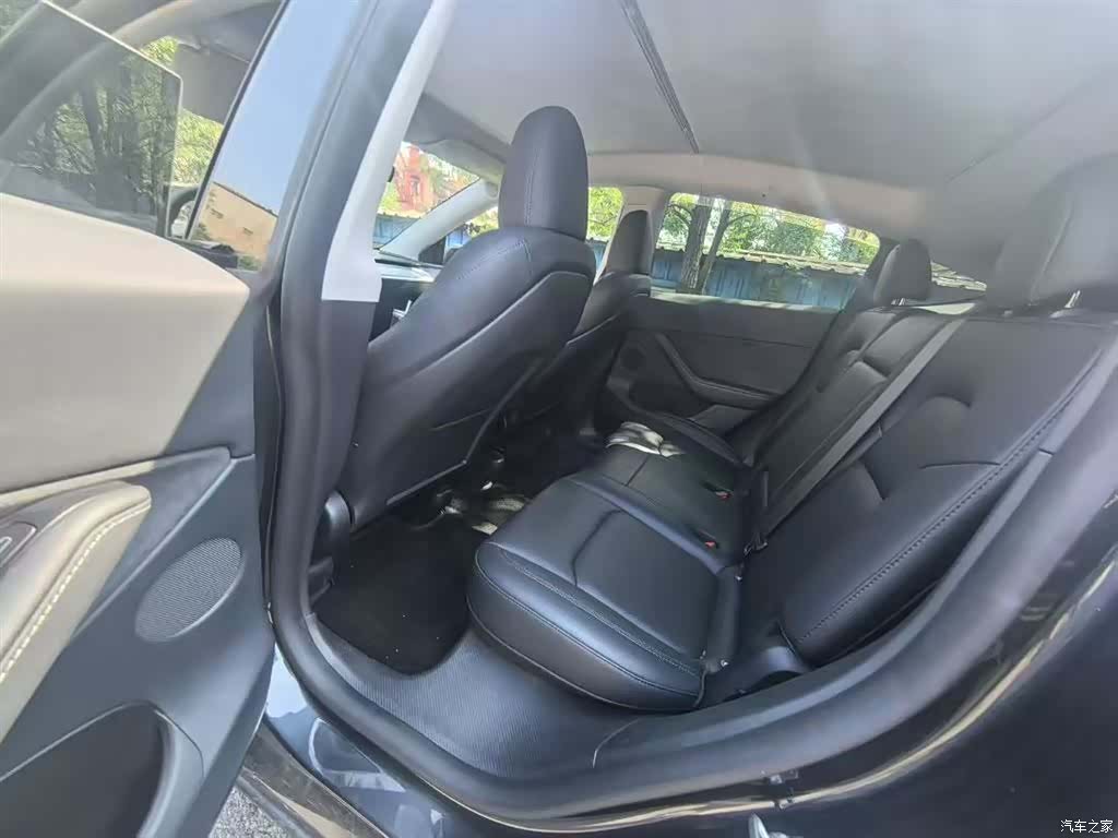 Tesla Model Y, 2024 все фото