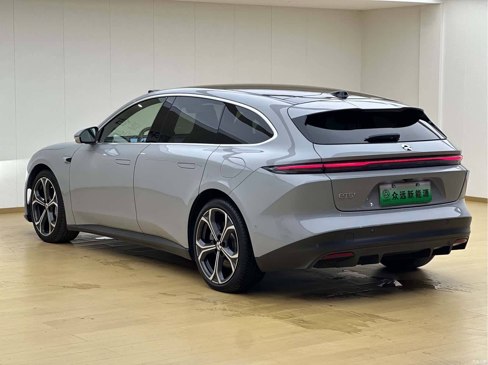 NIO ET5, 2023 8