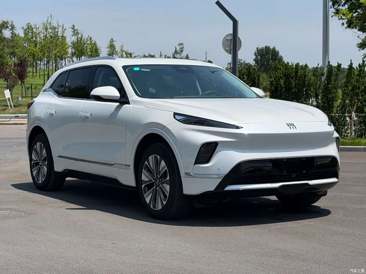 Buick E5, 2025 3