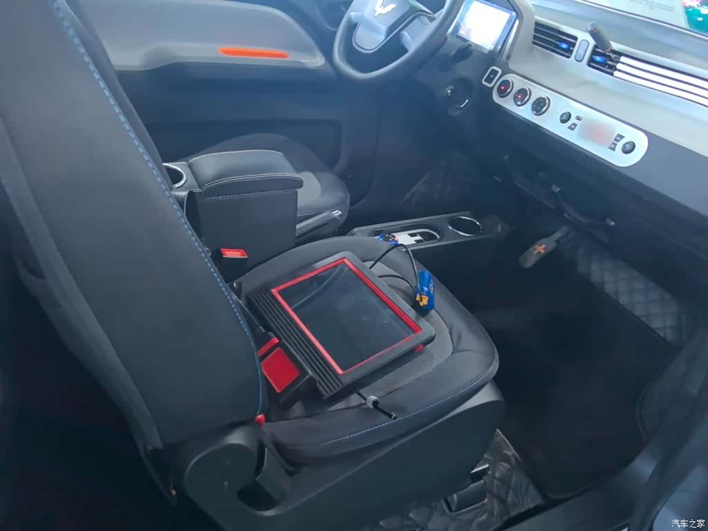 Wuling MINIEV, 2021 25