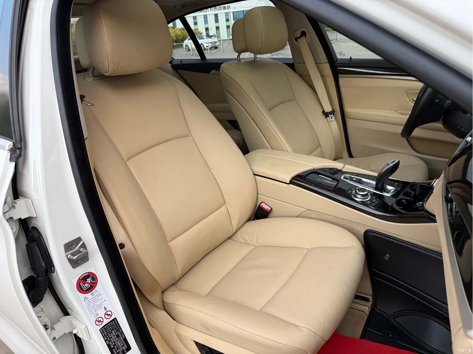 BMW 5 Series, 2012 39