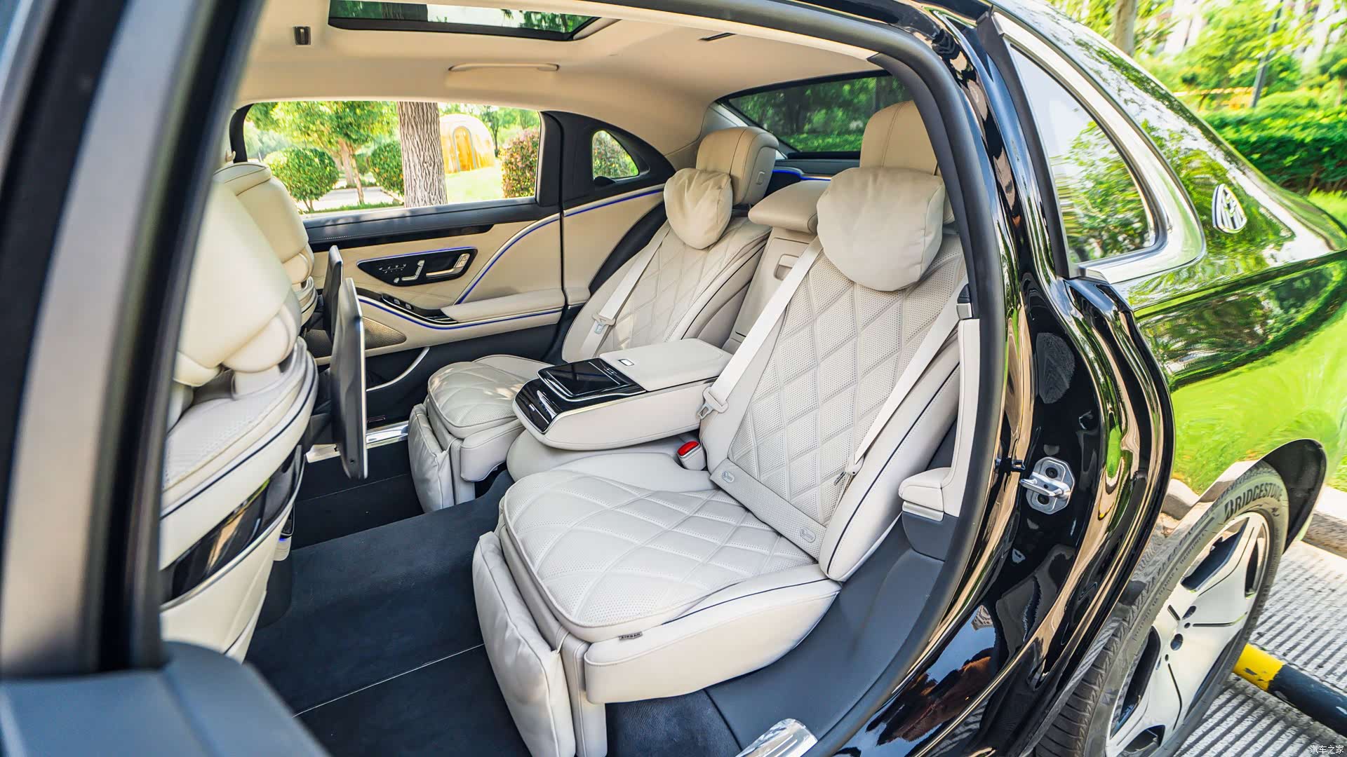 Maybach S-Class, 2024 11