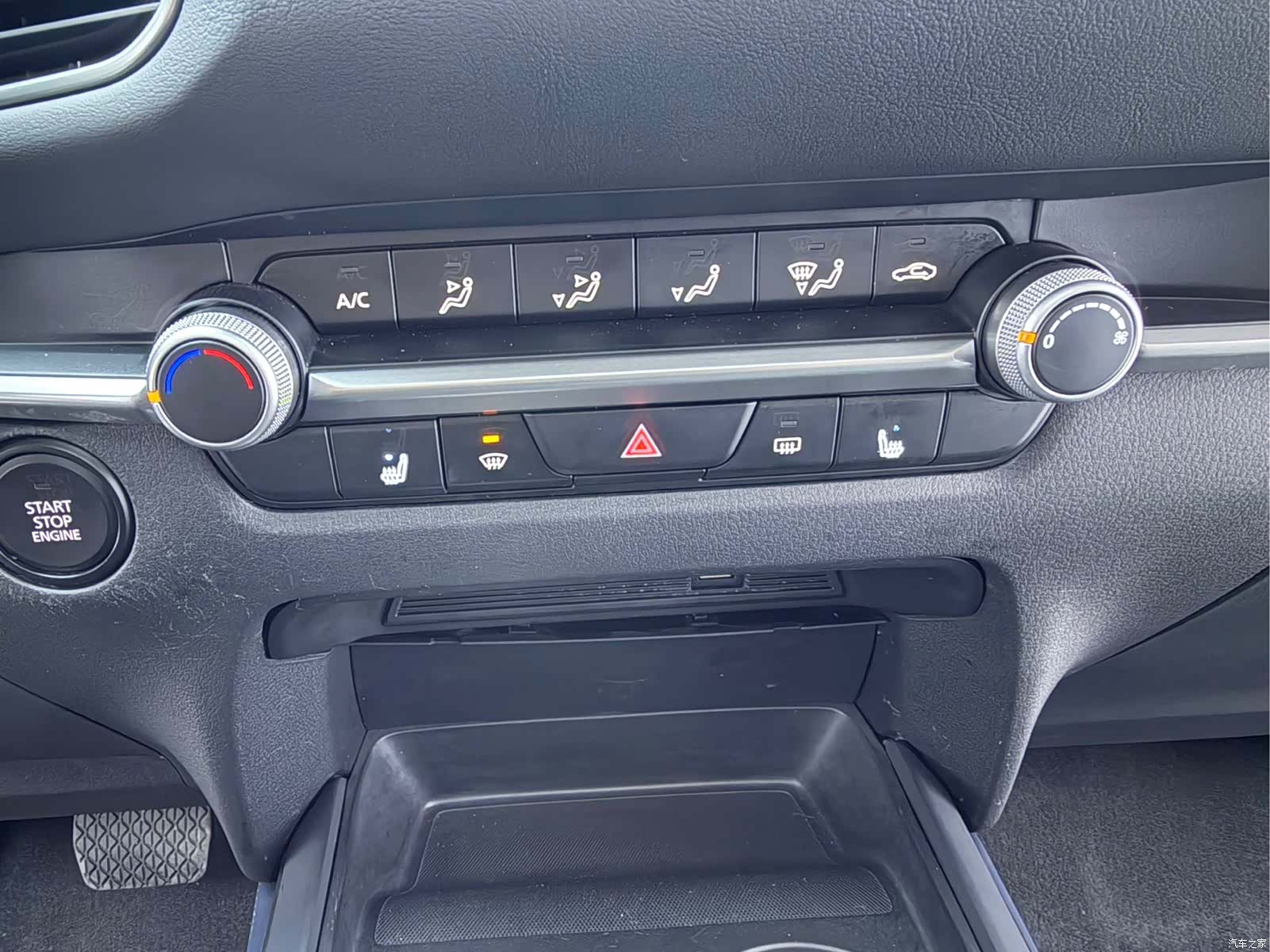 Mazda CX-30, 2022 9