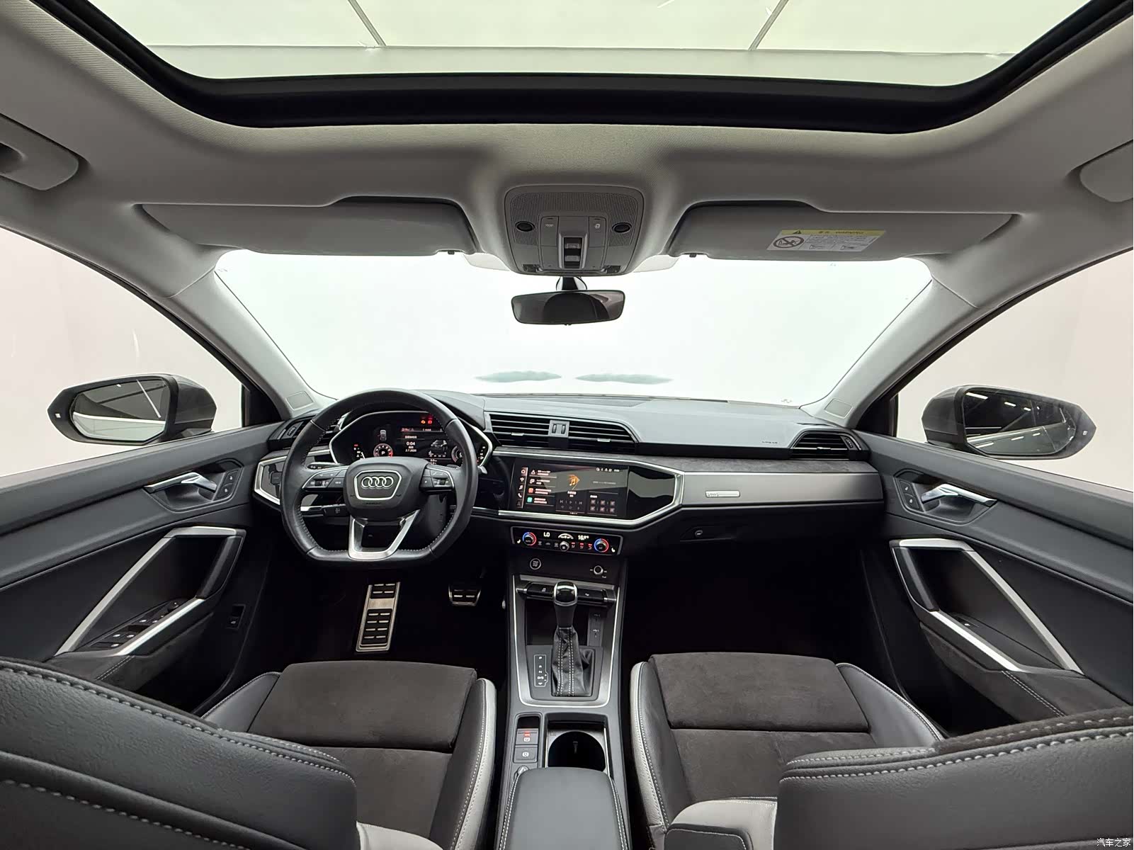 Audi Q3, 2021 9
