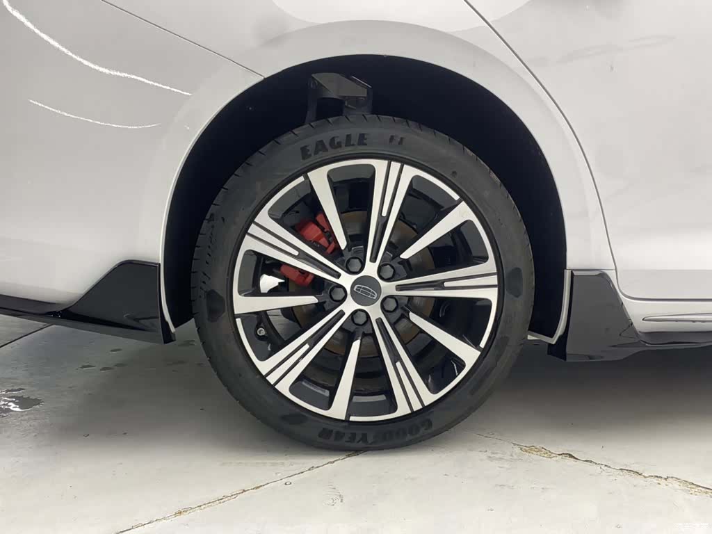 Geely Preface, 2026 11