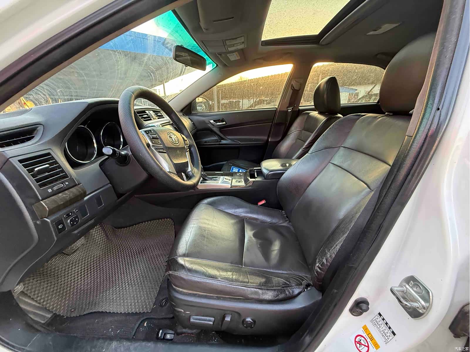 Toyota 2.5V, 2016 7
