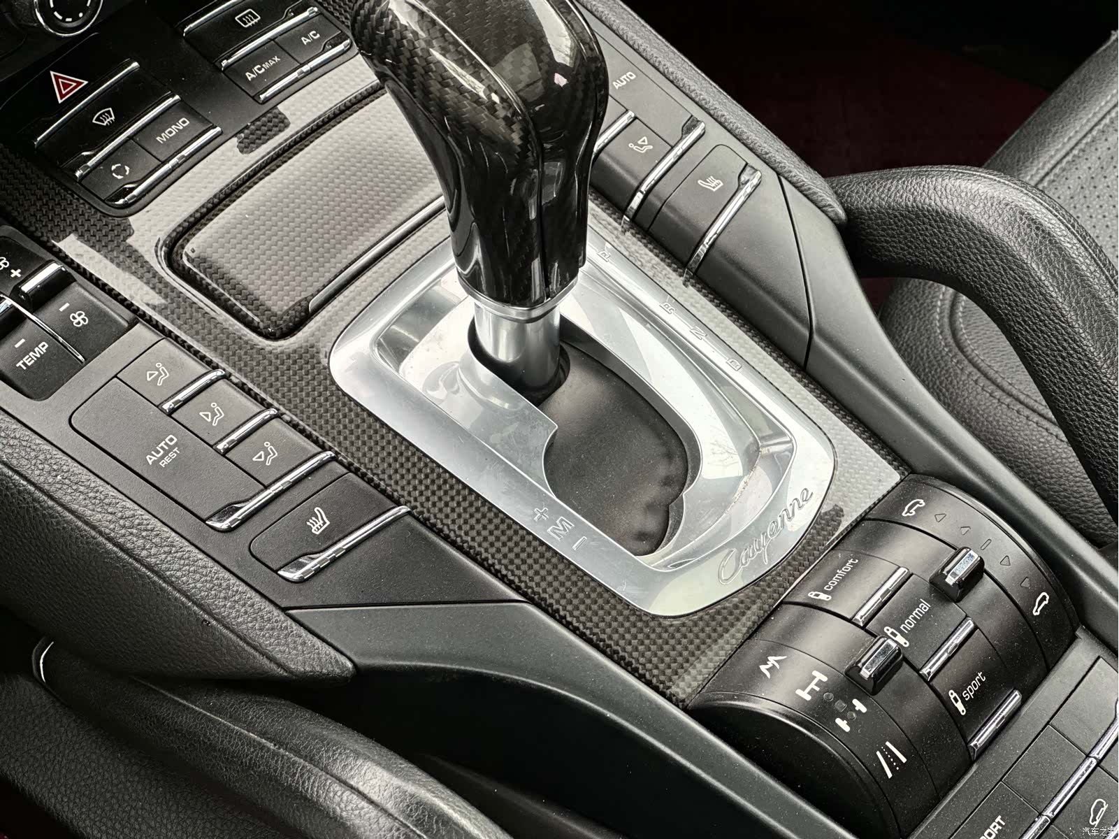 Porsche Cayenne, 2012 12