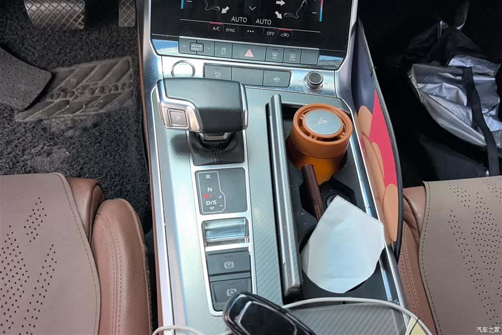 Audi A6L, 2019 16