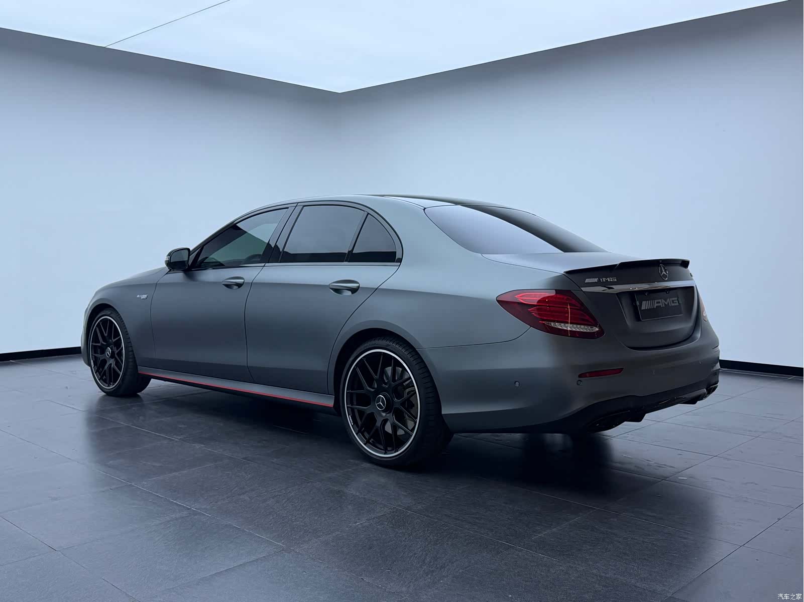 Mercedes-Benz E-Class, 2018 6