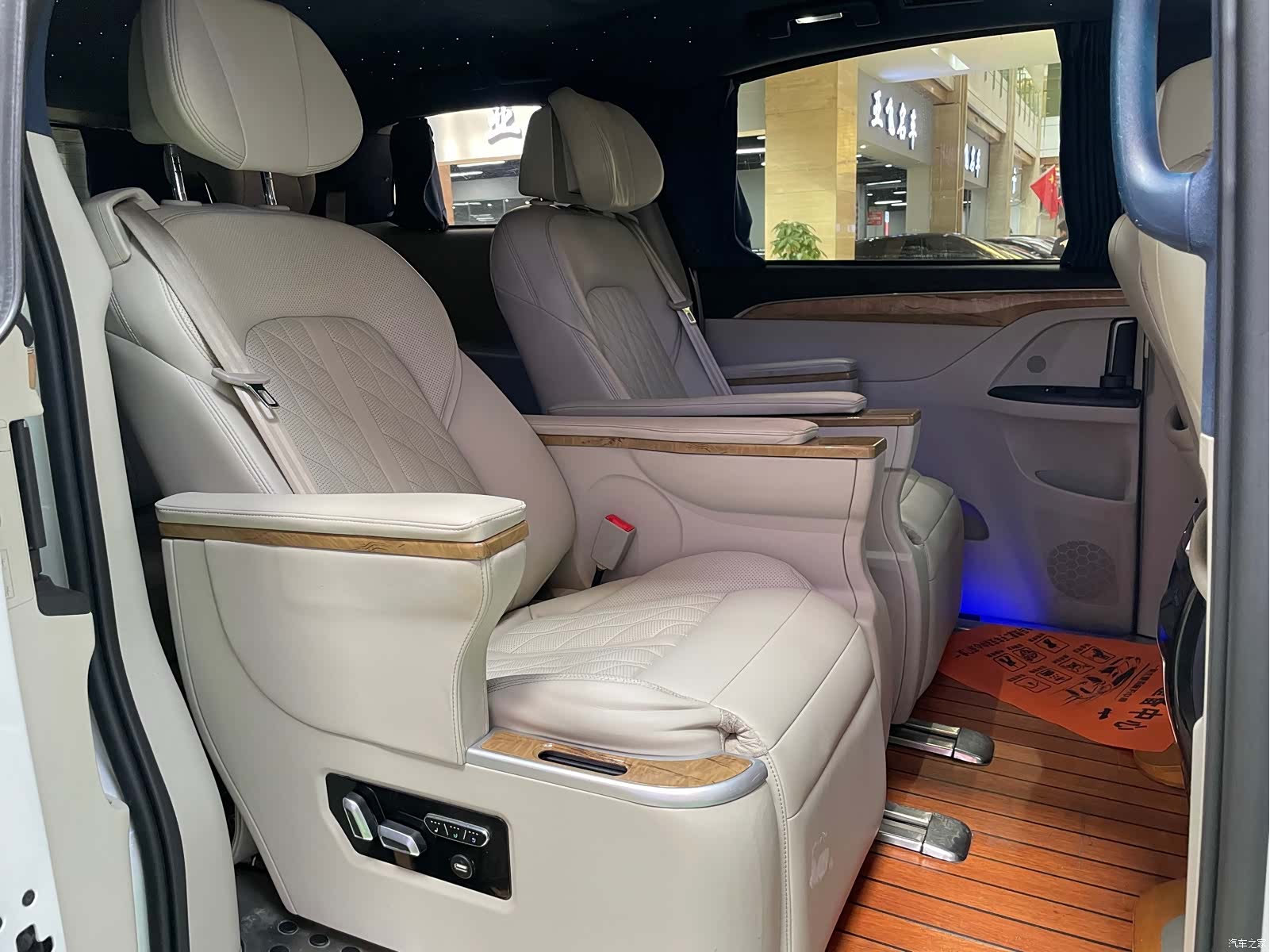 Buick GL8, 2019 10