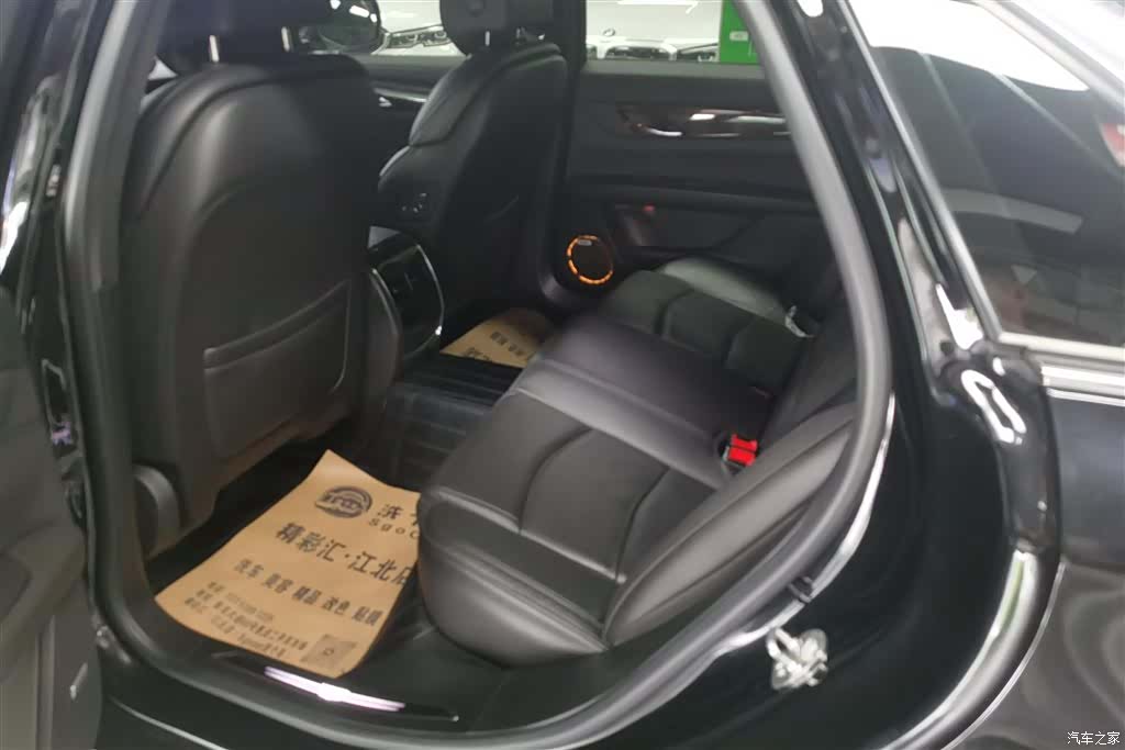 Cadillac CT6, 2022 11