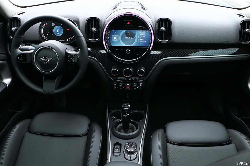 Mini Countryman, 2022 16