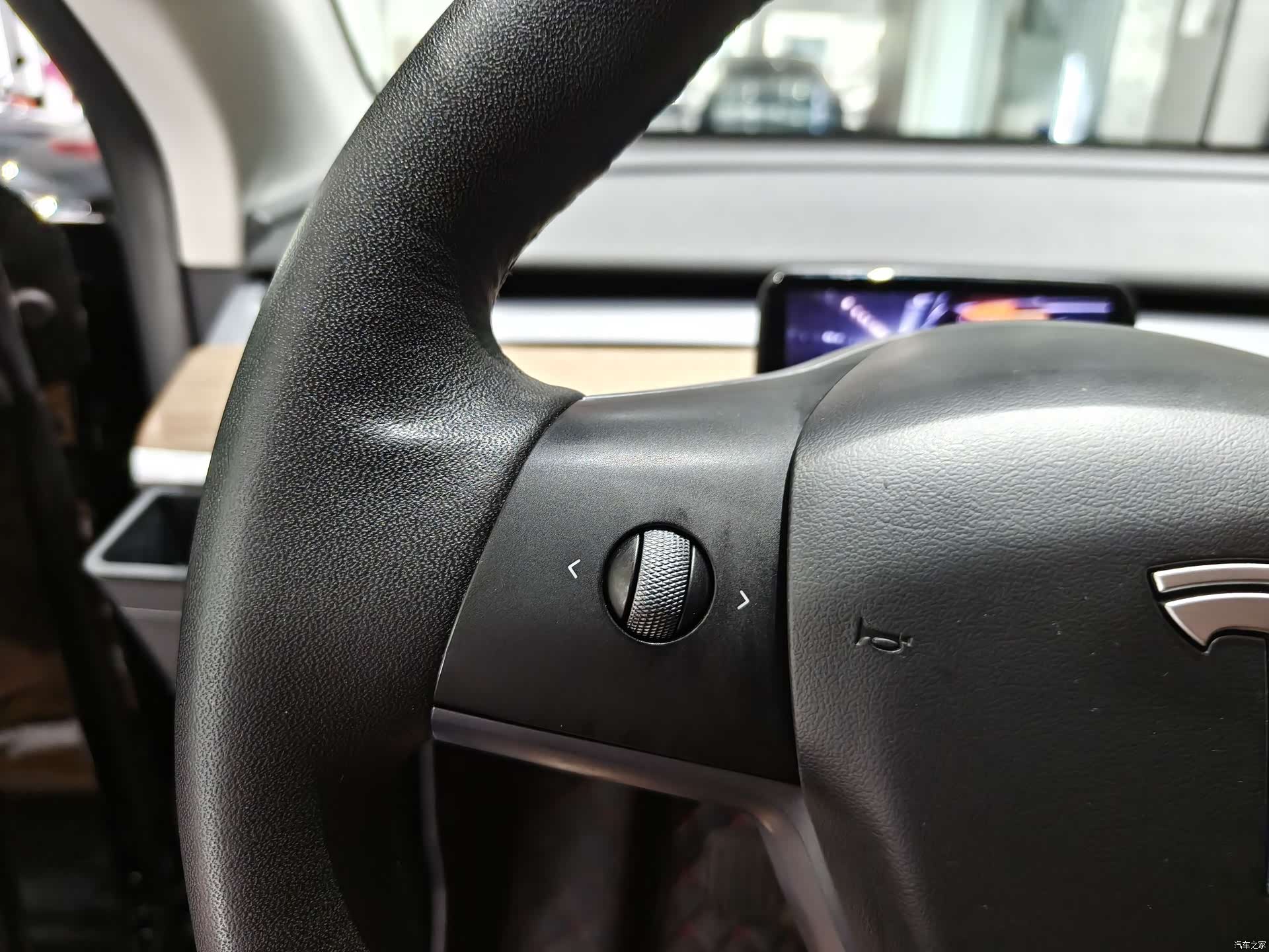 Tesla Model Y, 2022 13
