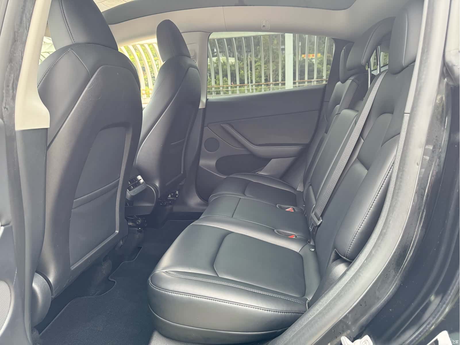 Tesla Model Y, 2022 14
