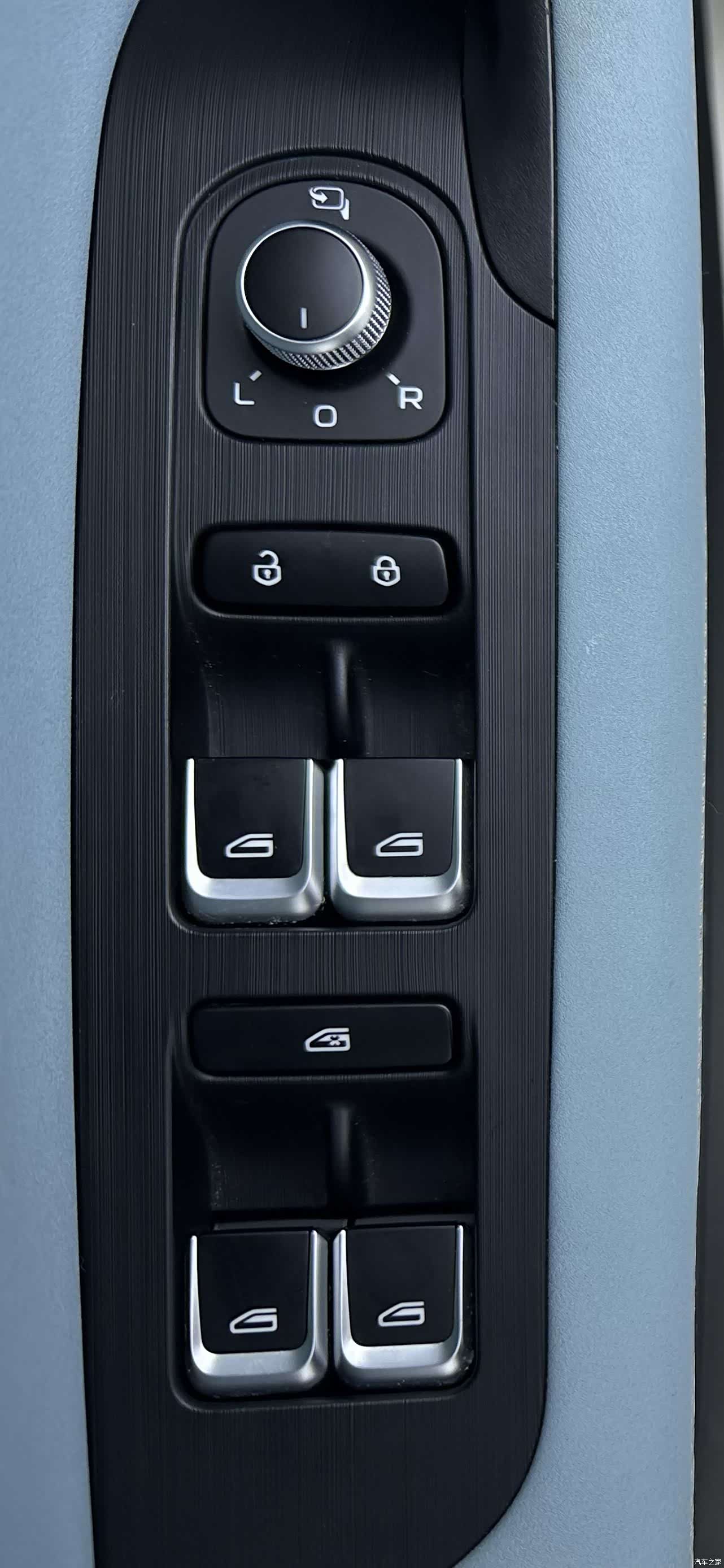 Geely Emgrand, 2023 17