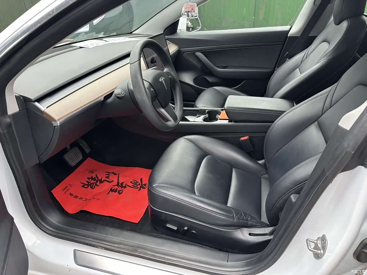 Tesla Model 3, 2020 4