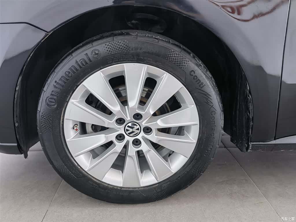 Volkswagen Lavida, 2013 17